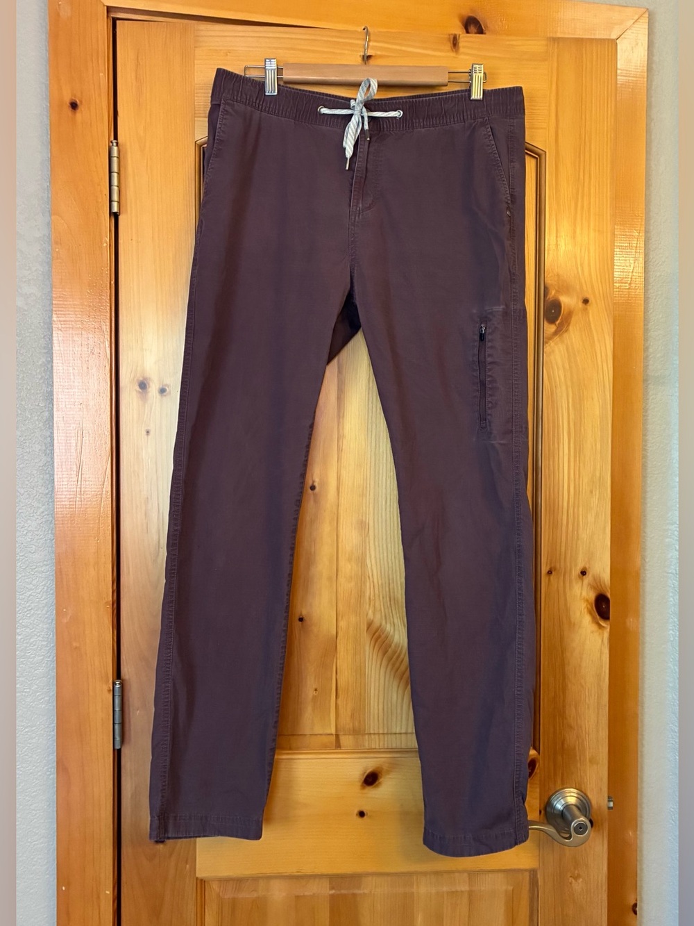 Vuori Women’s Plum Drawstring Ripstop Pants